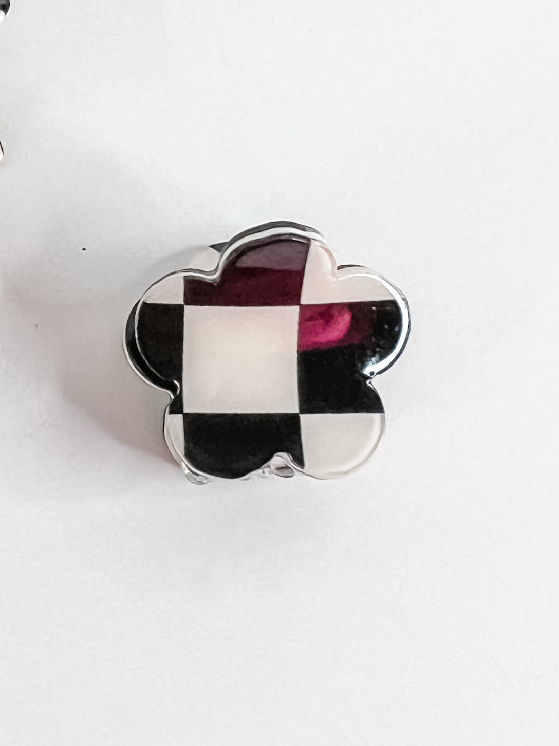 Mini Checkered Clip