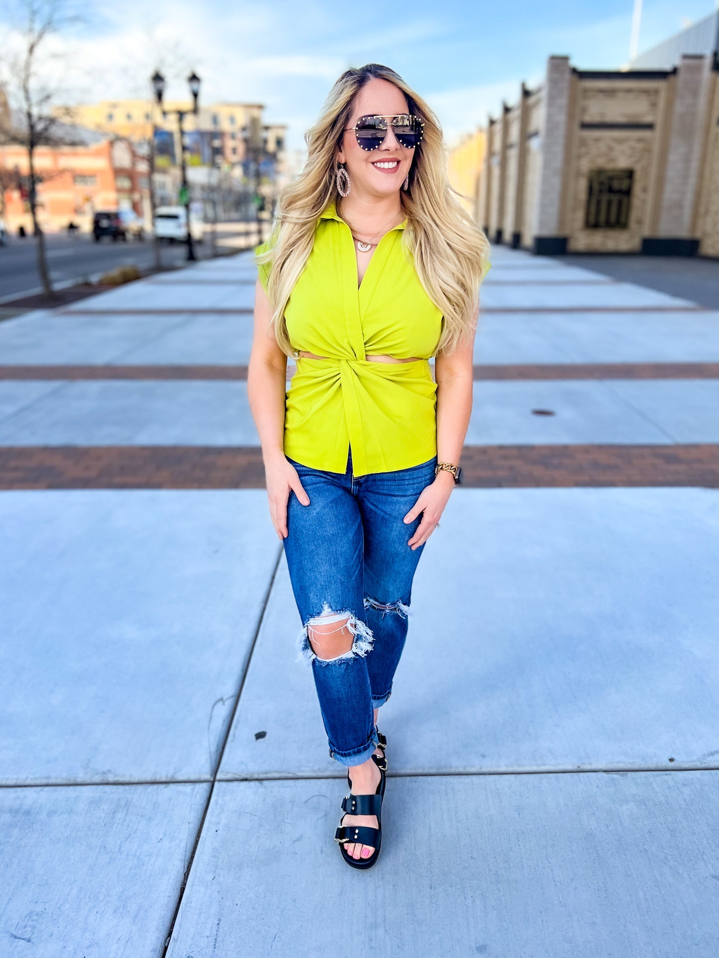 Twist Front cutout blouse - Lime