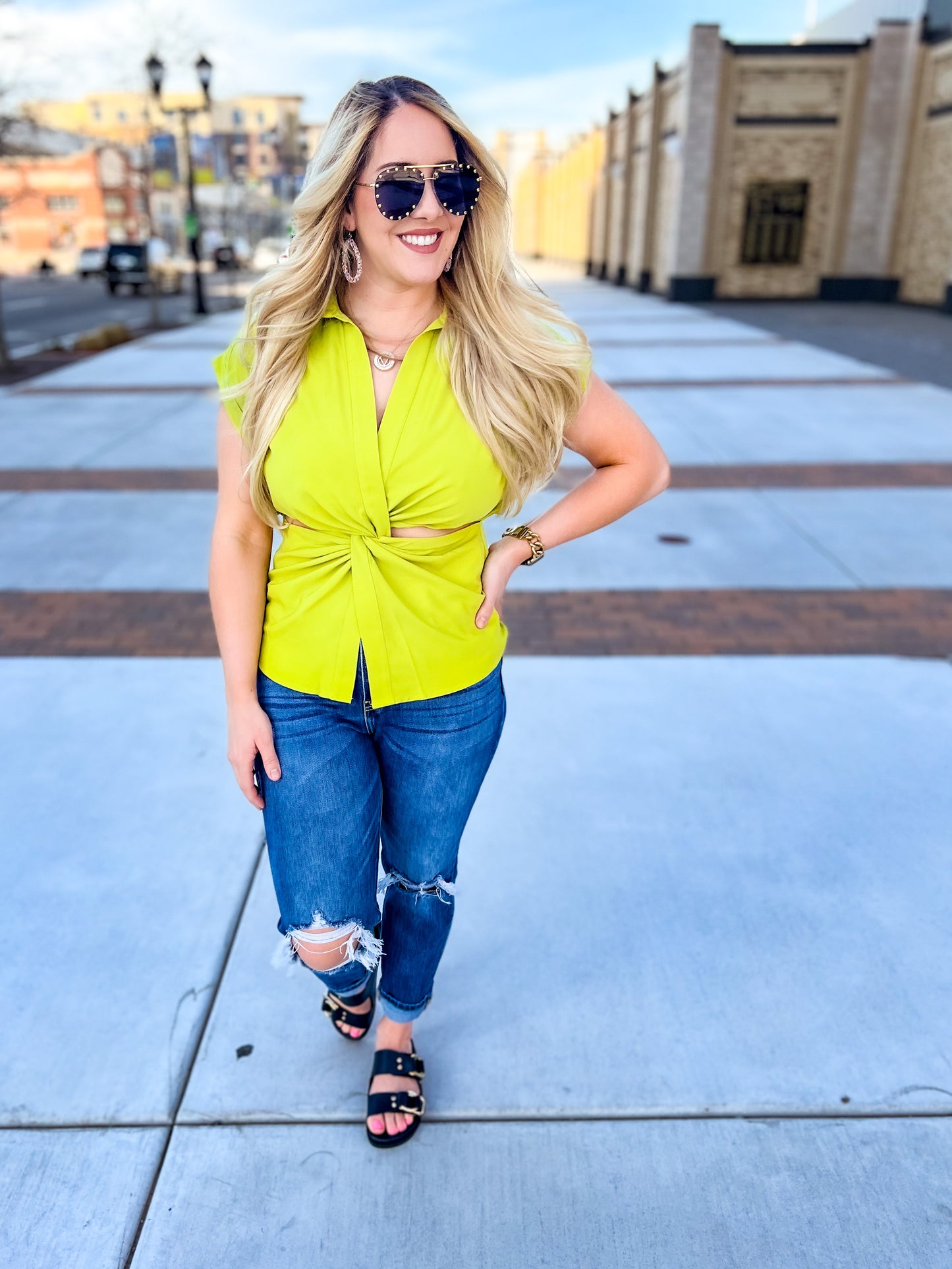 Twist Front cutout blouse - Lime