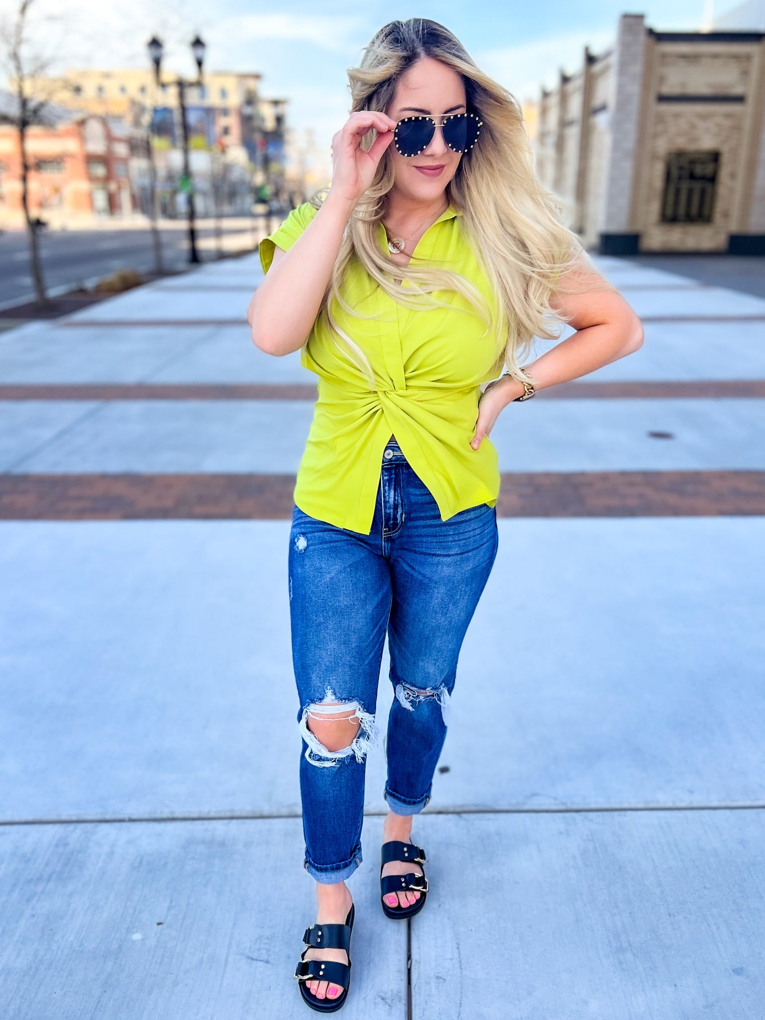 Twist Front cutout blouse - Lime