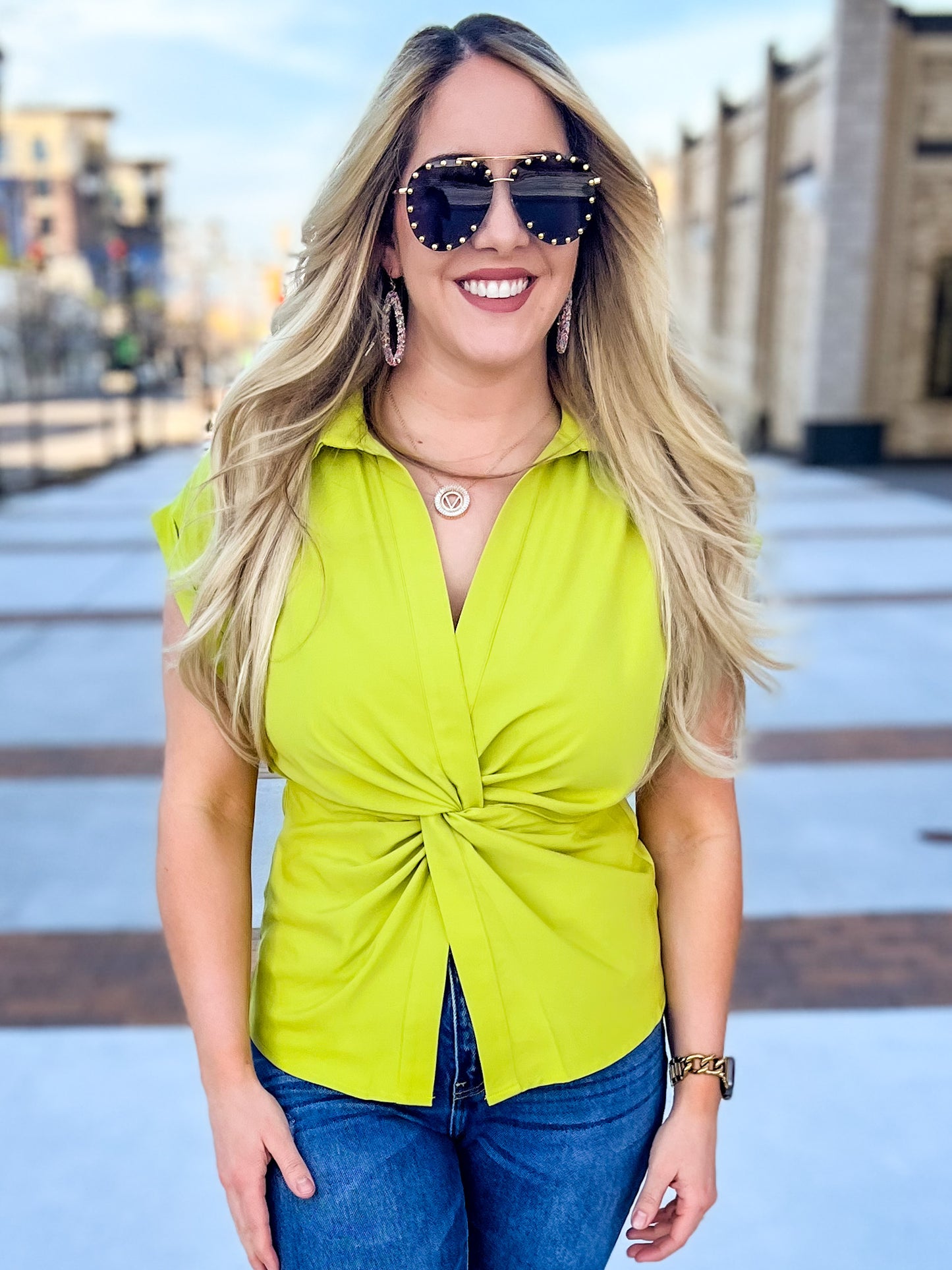 Twist Front cutout blouse - Lime